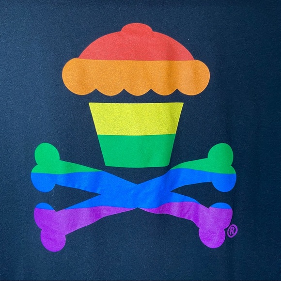 Johnny Cupcakes Womens Shirt Small Black Rainbow Pride LGBTQ Cupcake Crossbones - Picture 5 of 11